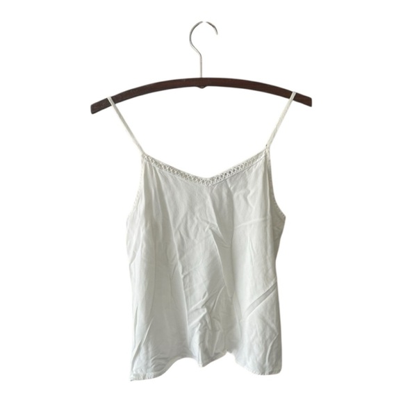 Tops - Elegant White Lace Trim Cami Top